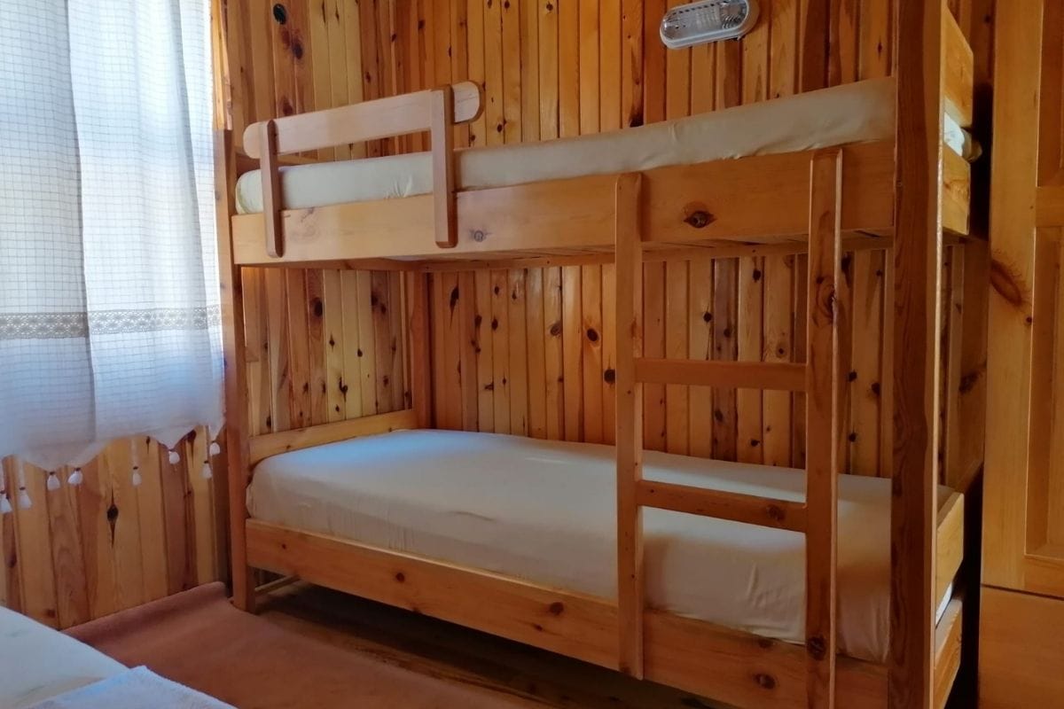11 Tatil evinin ranza bulunan odası