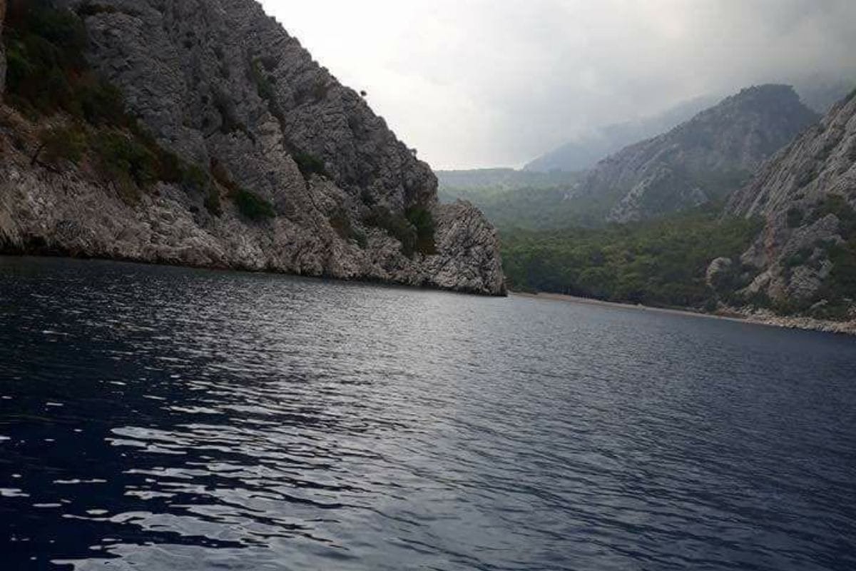 489134669_2167859510300000_624820205839721030_n Adrasan çevresindeki doğal koylar